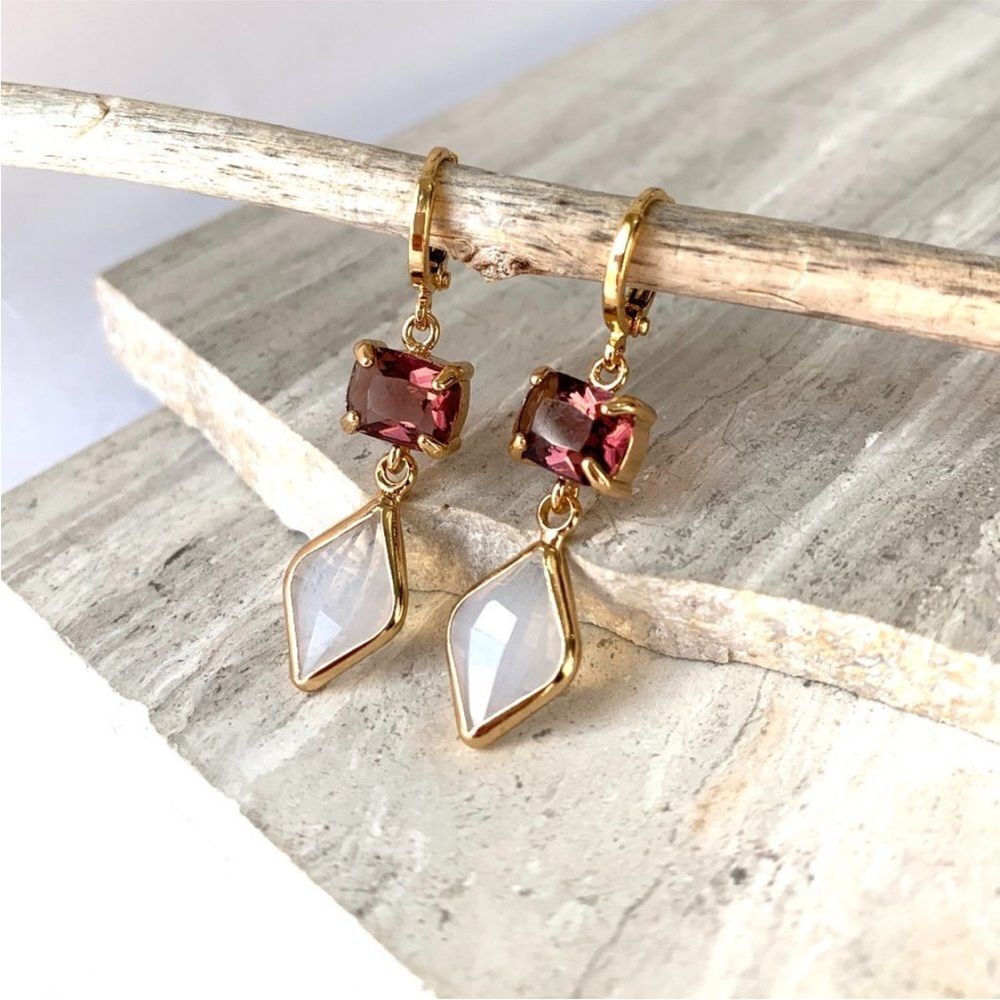 Garnet & Opal prong set glass/ Huggie Earrings ~NWT